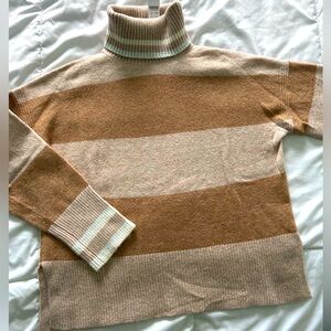 NWT JCrew Turtleneck, size XS